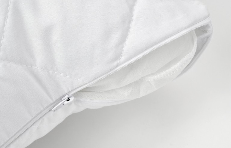 Szállodai Steppelt Félpárna Levehető Huzattal 